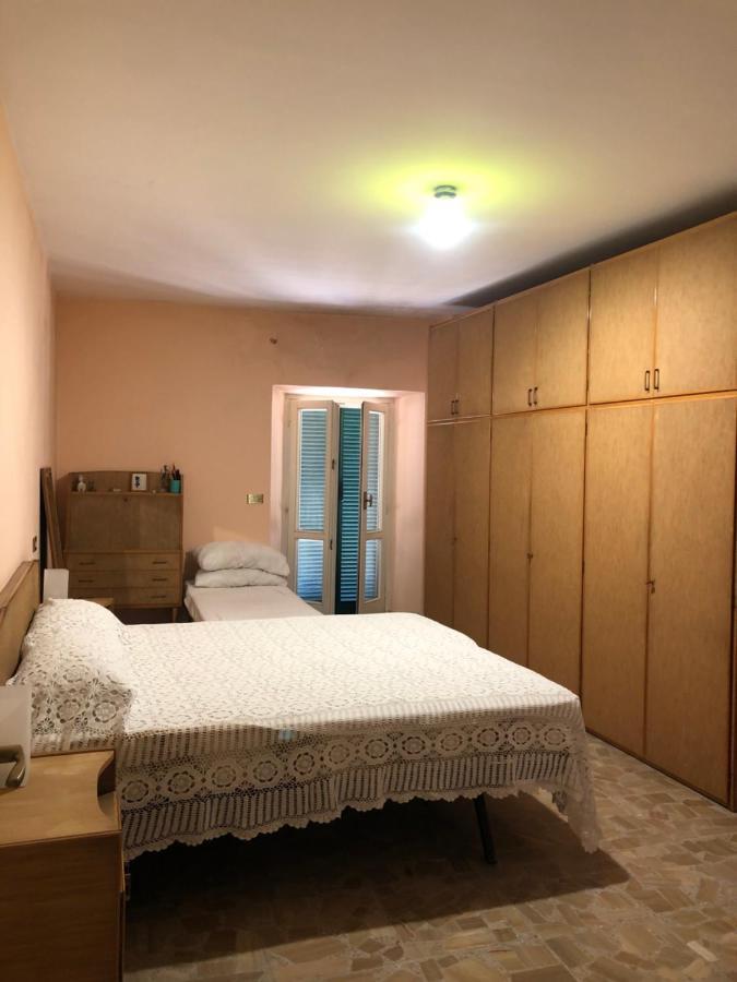 Il Riccio, Valle Roveto Country House Roccavivi Exteriör bild